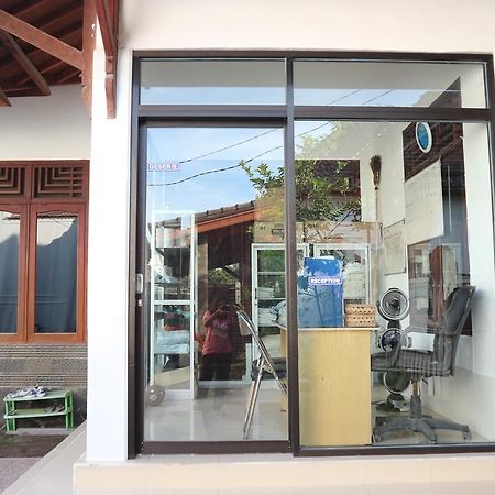 Malino Homestay Gili Trawangan Buitenkant foto