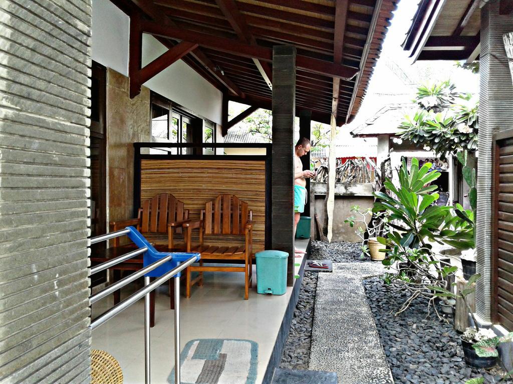 Malino Homestay Gili Trawangan Buitenkant foto