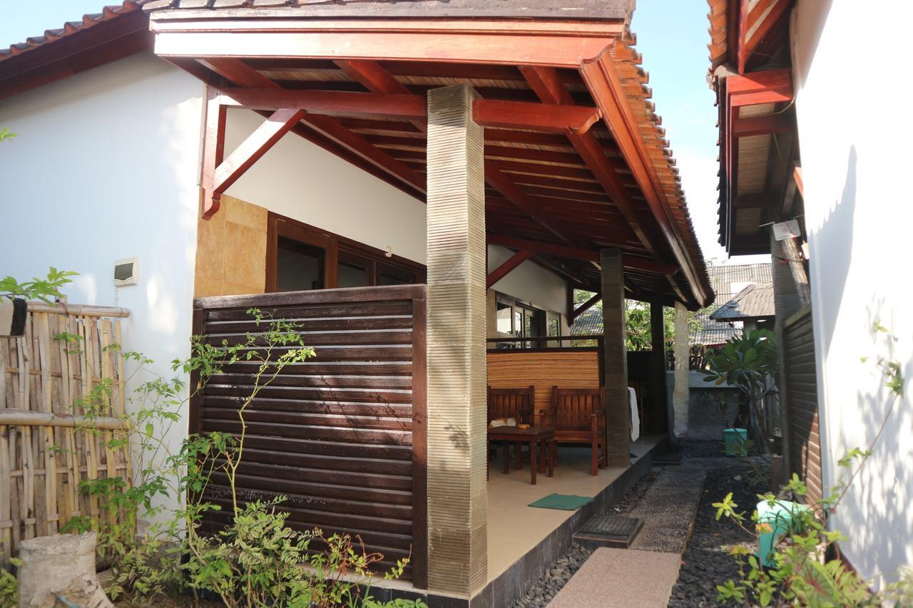 Malino Homestay Gili Trawangan Buitenkant foto