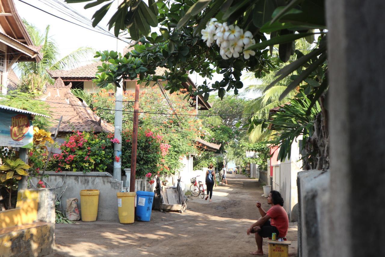 Malino Homestay Gili Trawangan Buitenkant foto