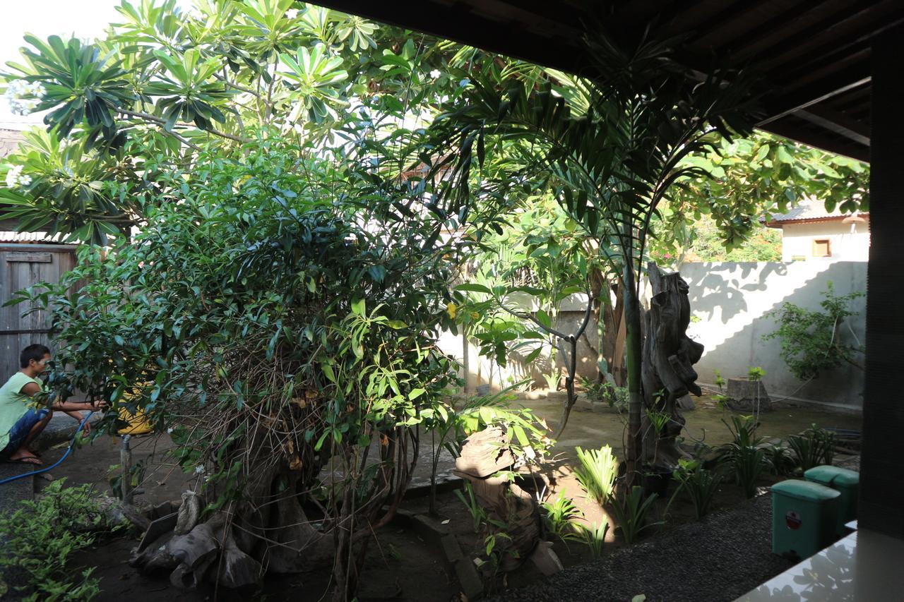 Malino Homestay Gili Trawangan Buitenkant foto